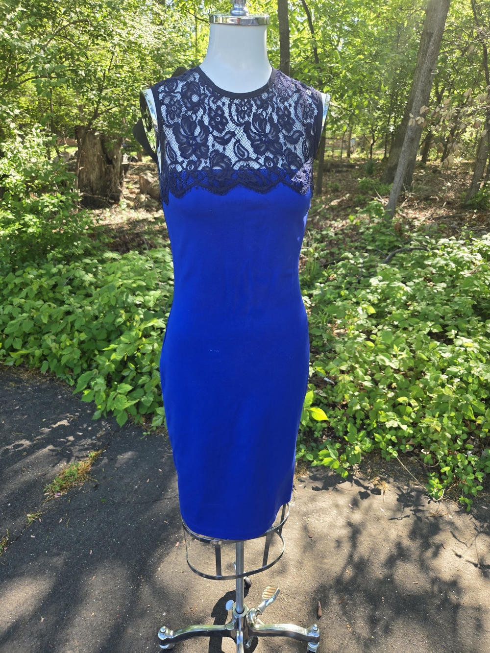 Sleeveless Cobalt Blue Midi Dress with Black Lace Yoke